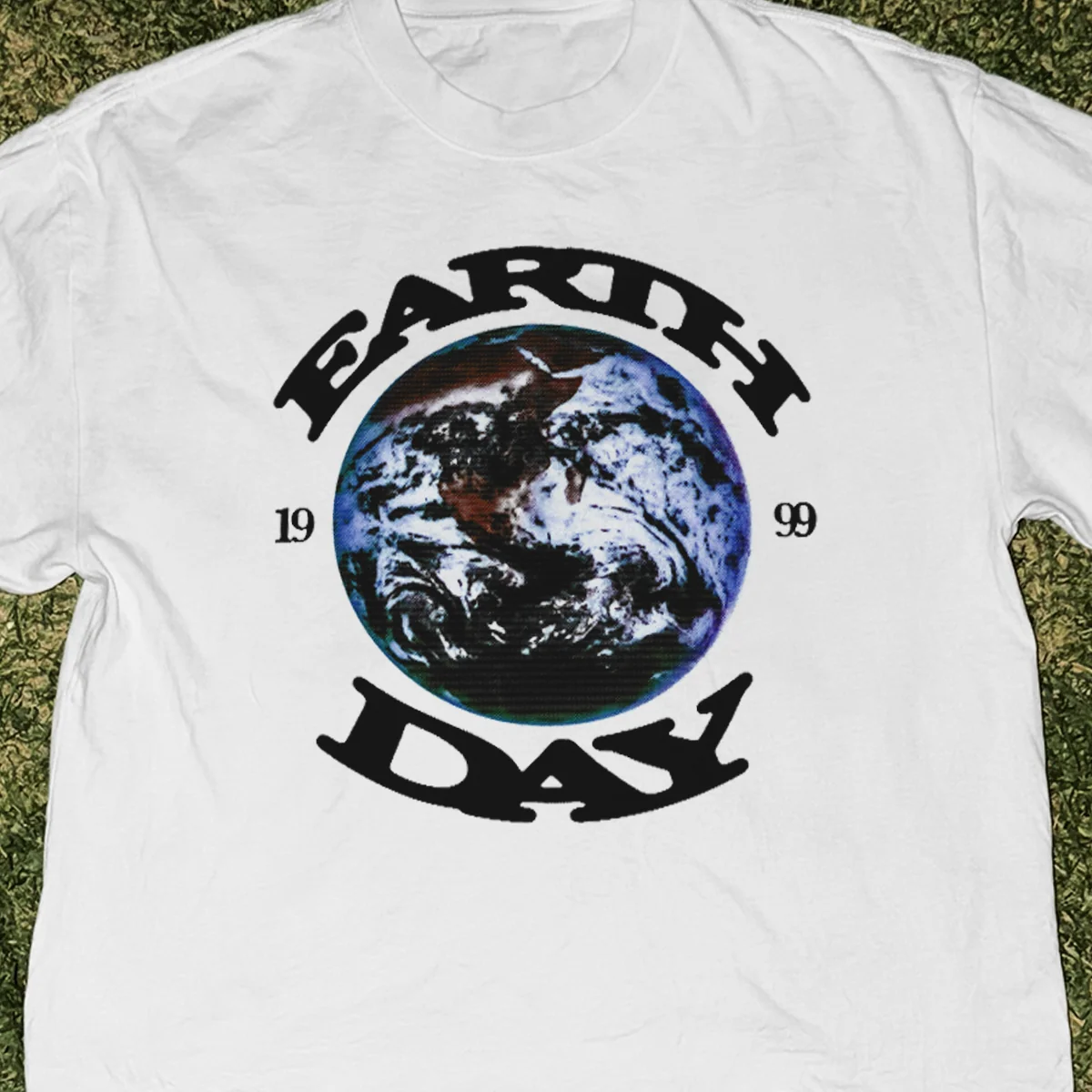 1999 'Earth Day' Heavy White Tee - Image 2