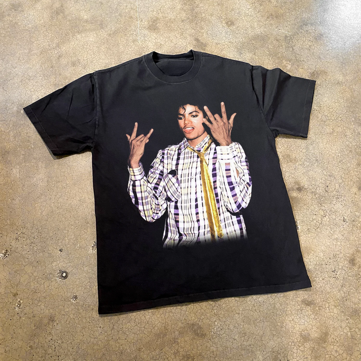 80S Mj 'Throw It Up' Heavy Faded Black Tee