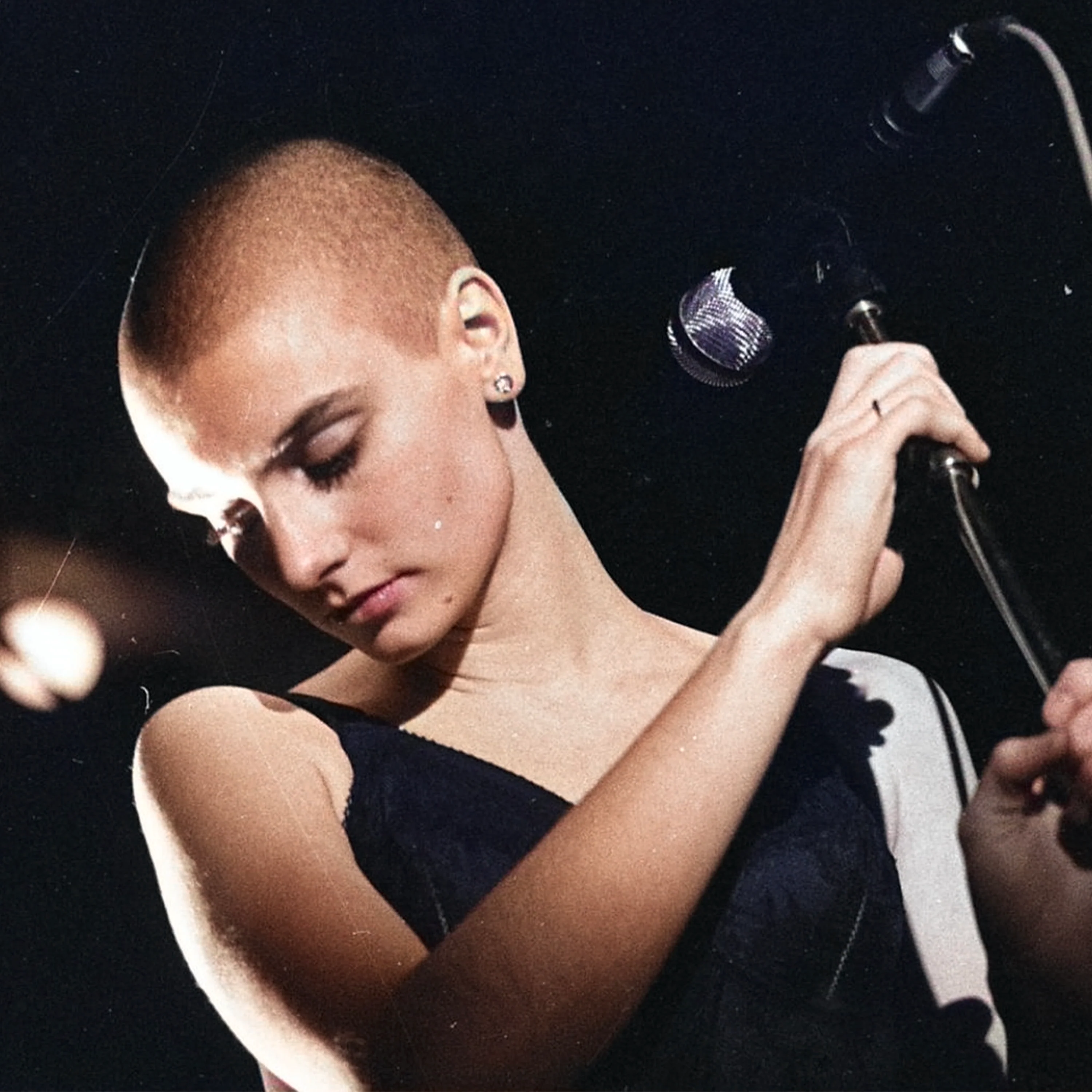 90S Sinead 'Live' Heavyweight Black T-Shirt - Image 3