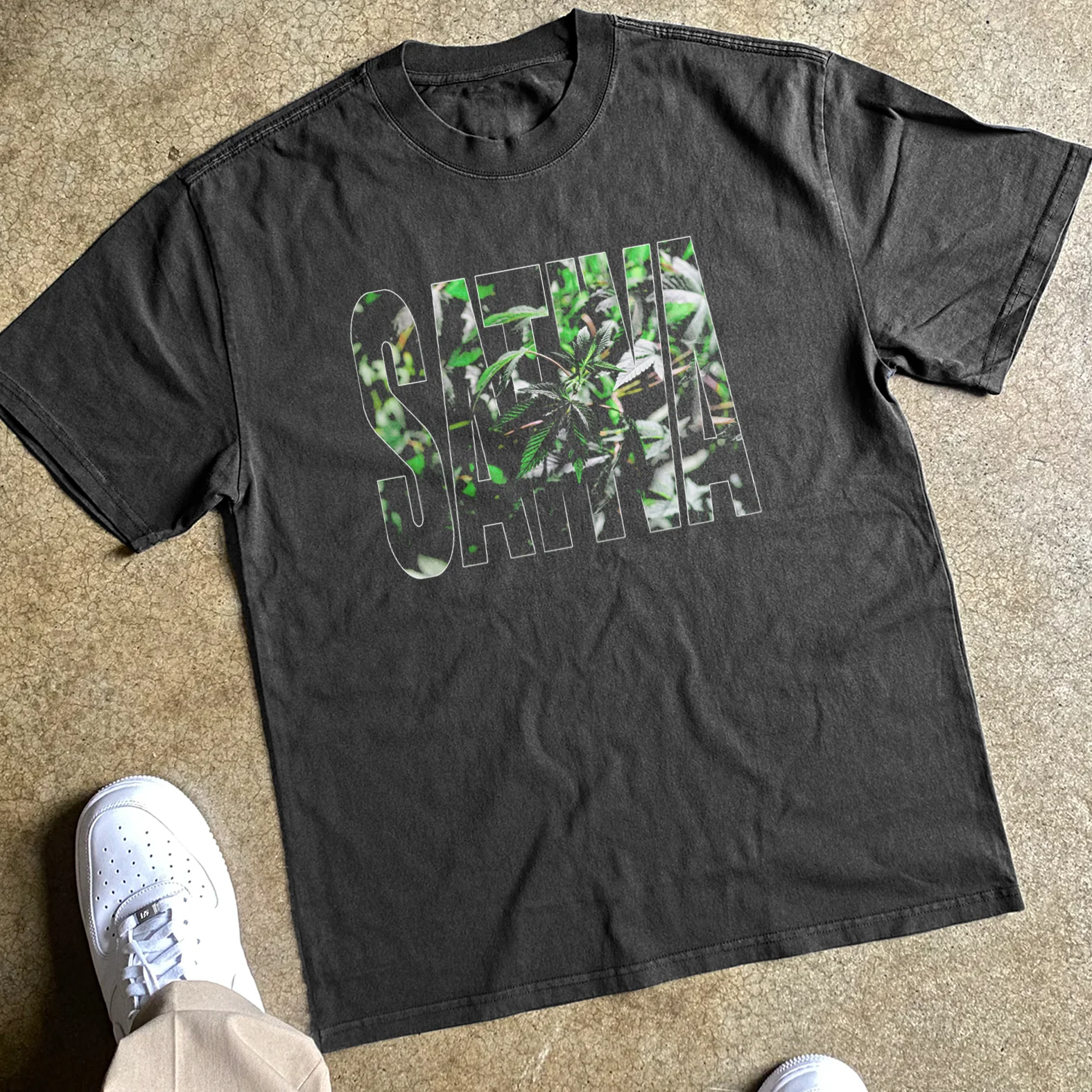 Sativa Heavyweight Black Tshirt - Image 2